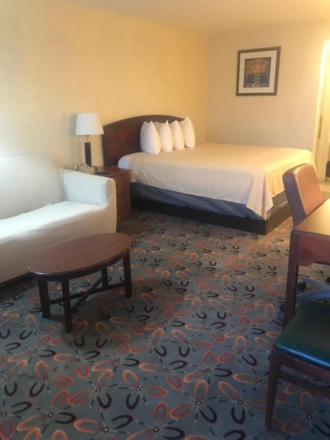 אל מונטה Eunice Plaza Motel מראה חיצוני תמונה